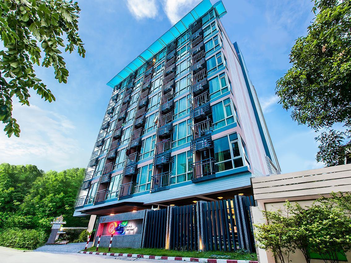 D Day Suite Bangkok Bagian luar foto